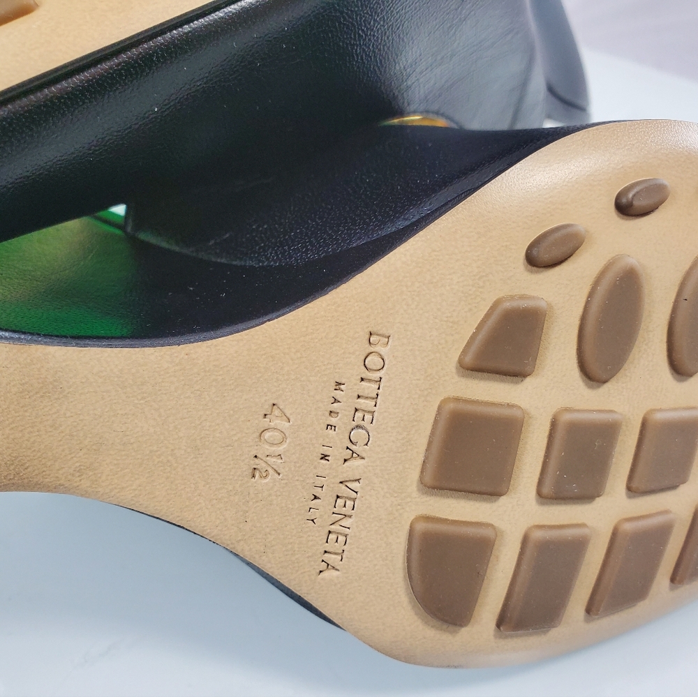 NWT$2,300 Bottega Veneta Punta Slingback Leather Wedge Pumps Sz 40.5 (10.5) - Picture 15 of 16